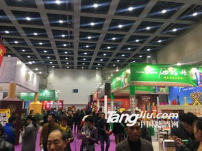 2018第十屆中部 武漢 糖酒食品交易會(huì)在武漢國(guó)際會(huì)展中心開幕,快來一站式采購(gòu)名酒,嘗國(guó)內(nèi)外美食